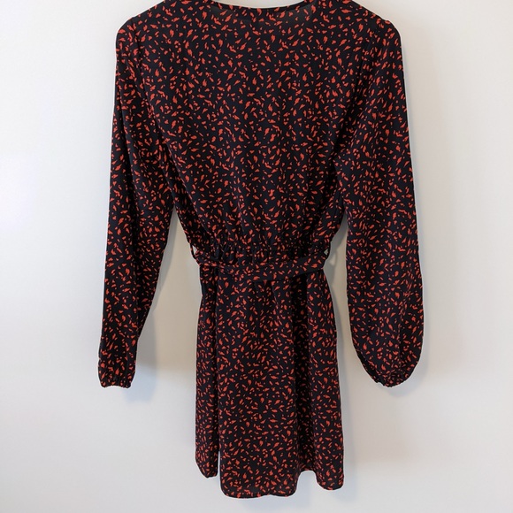 NWT Faux Wrap Dynamite Dress - Picture 2 of 4